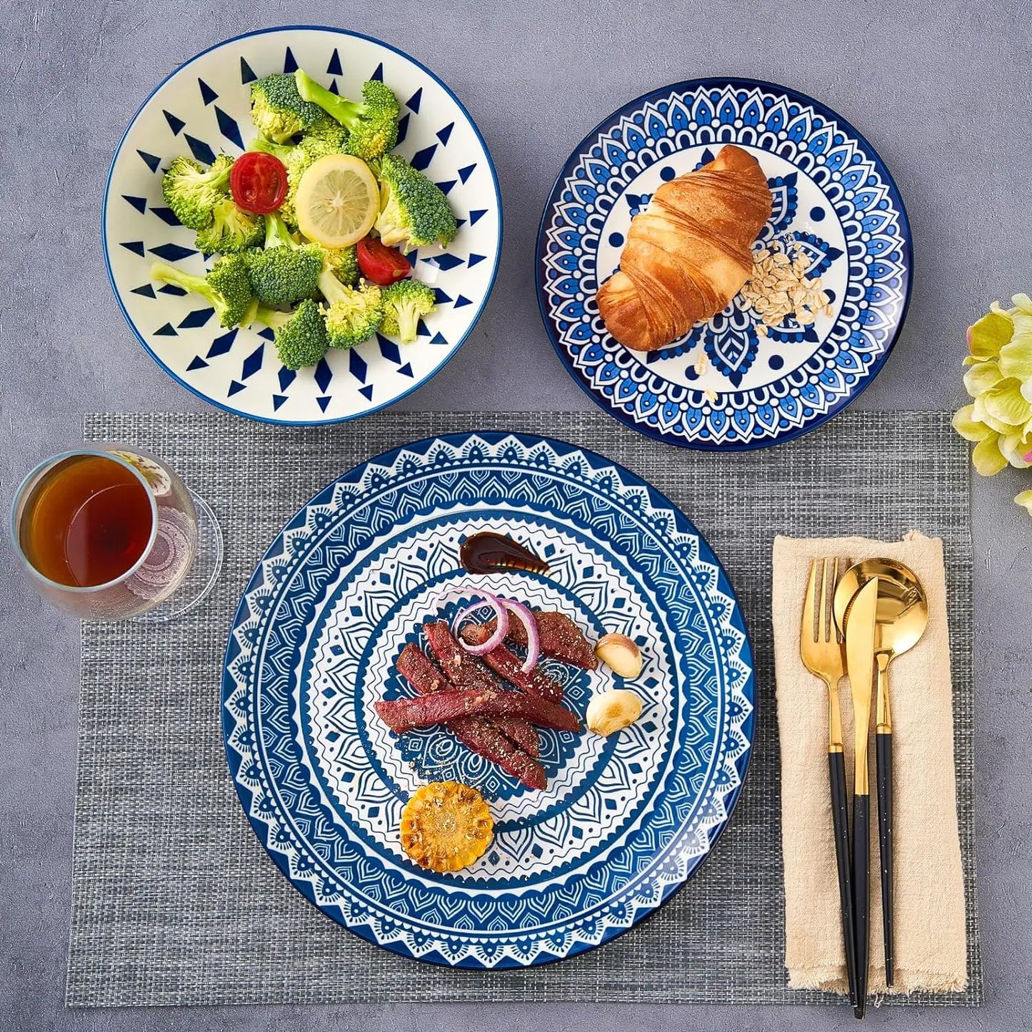 Ceramic Dinnerware Set, 12 Pieces (4 Dinner Plates, 4 Salad/Dessert Plates, 4 Cereal Bowls), Vintage Blue