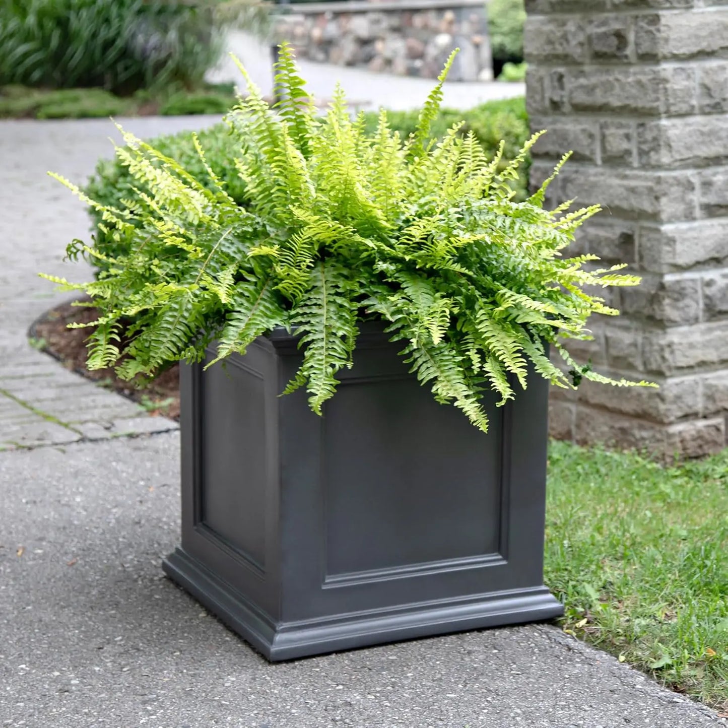 20-Inch Indoor/ Outdoor Planter, 2 Colors